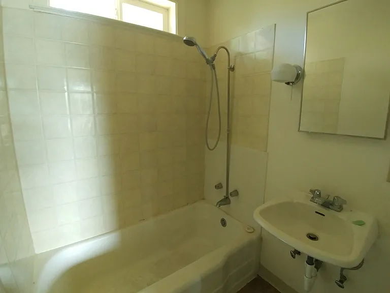 303 Crater Lake Pkwy — Photo 5