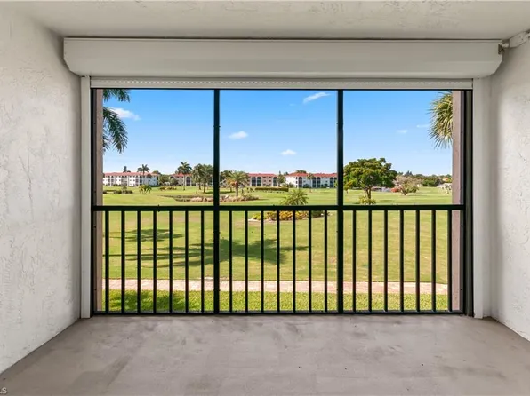 13 High Point CIR N #209, NAPLES, FL 34103