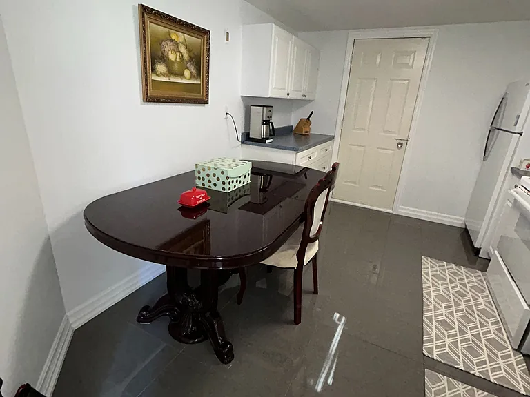 110 Trinnell Blvd — Photo 10