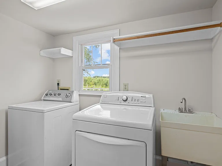 504 Parks Village Rd — Photo 9