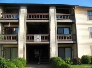 1437 Summergate Pkwy, Saint Charles, MO 63303