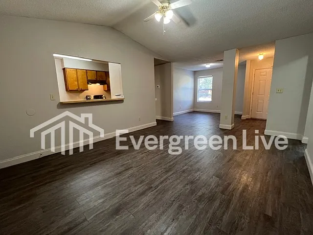 2 bed, 2.0 bath, 1145 sqft, $1,295 — Photo 3