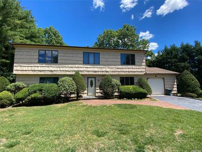 18 Stonehurst Ln, Dix Hills, NY, 11746