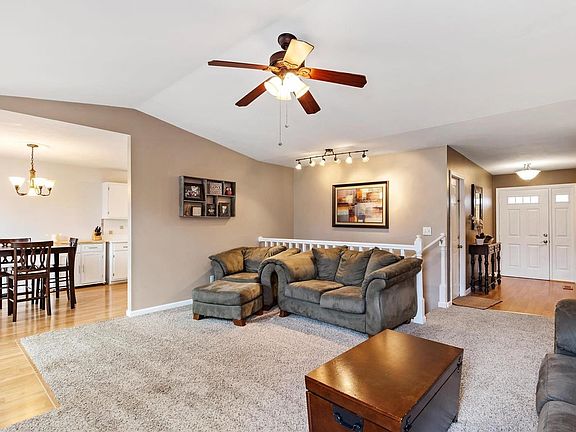 5th image of 12115 Beckford Estates Dr