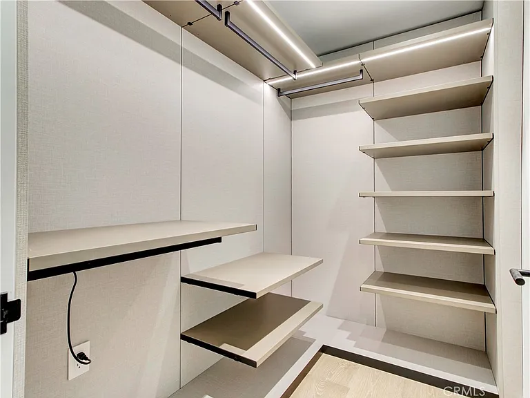 1618 Hilts Ave #103 — Photo 32