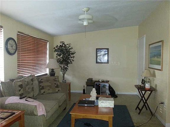 4th image of 1685 Saint Mary Dr