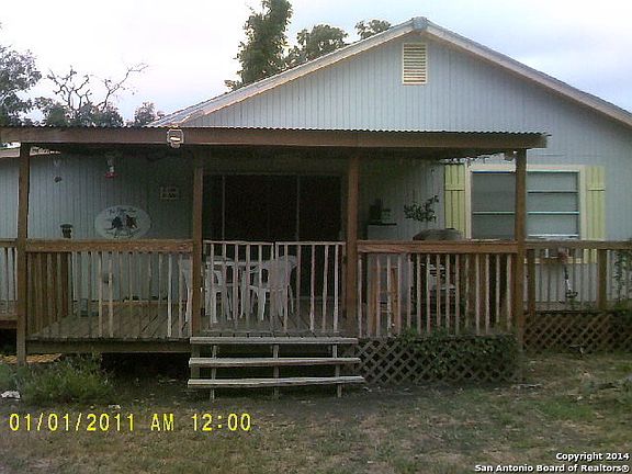 3rd image of 405 Cypress Park Ln