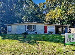 902 Le Brun Dr, Jacksonville, FL 32205