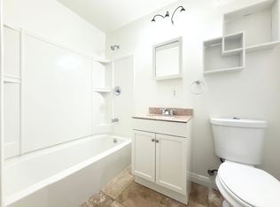2561 Gregory Dr #C, Carlsbad, CA 92008