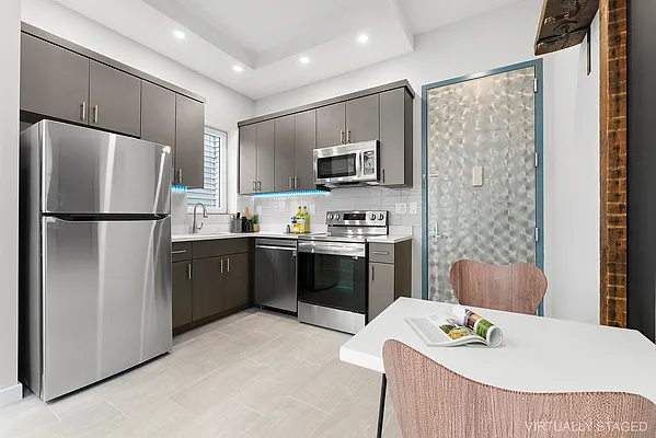 Rented by Compass | media 7