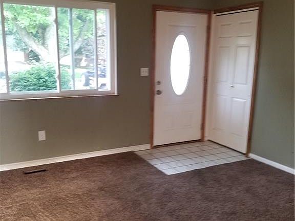 2nd image of 1040 Greenfield Dr