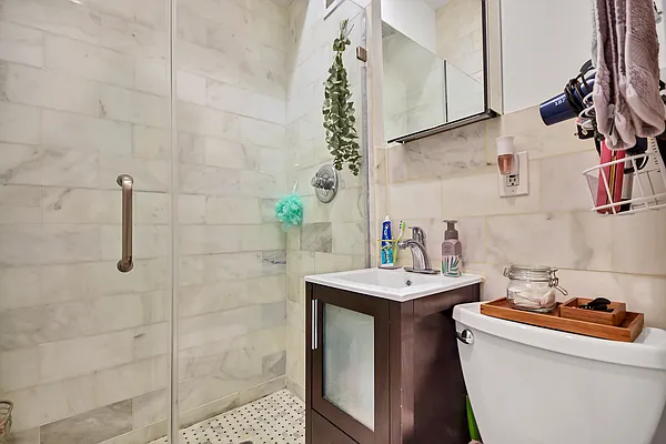 Rented by Compass | media 6