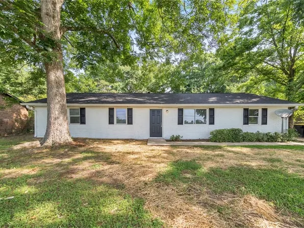 27 Pratt St, Newnan, GA 30263