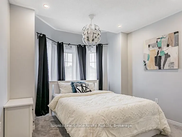 18 Preston Ave — Photo 12