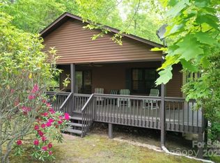 100 Hemlock Trl, Laurel Park, NC 28739