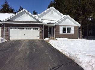 5234 Hazelnut Ct, Traverse City, MI 49685