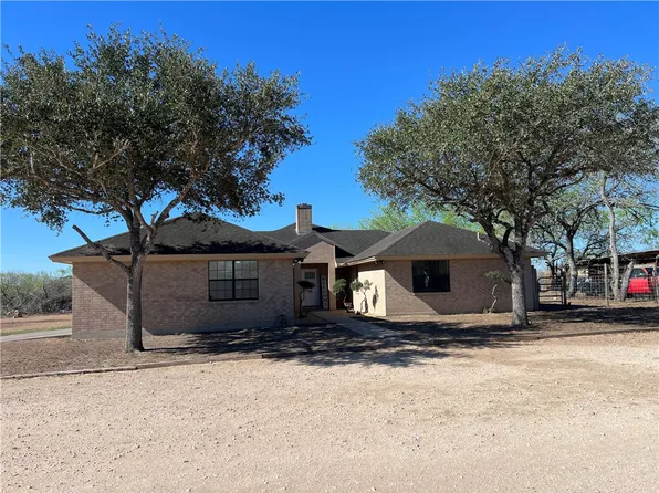 402 Santa Maria Ave, San Diego, TX 78384