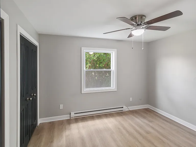 405 E Reed St #9 — Photo 8