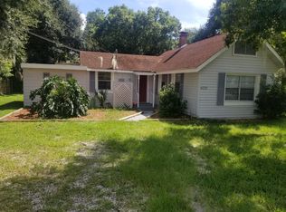 4070 Lake Saunders Dr, Mount Dora, FL 32757