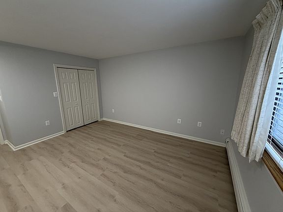 5th image of 131 Coolidge Ave #0