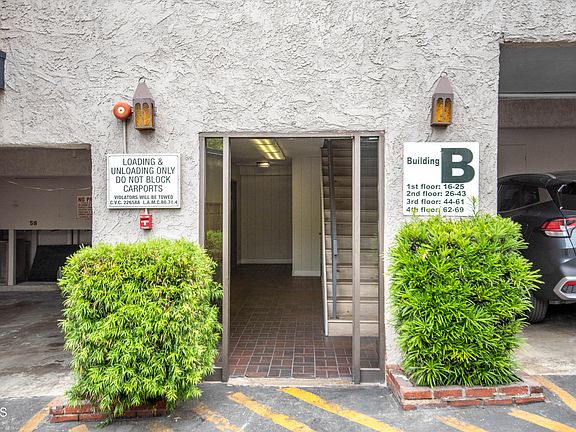 4th image of 1517 E Garfield Ave APT 31