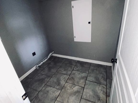 4th image of 709 N A181 339044