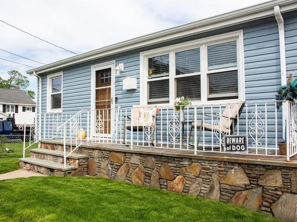 59 Norman St, New Bedford, MA 02744