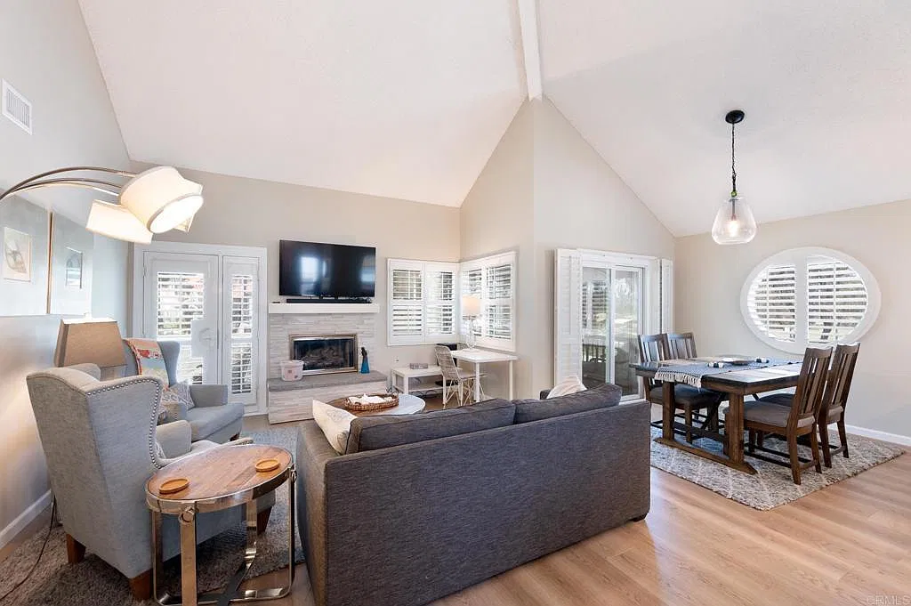 2 bed, 1164 sqft, $3,500 — Photo 1