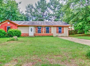 5727 Shannon Dr, Horn Lake, MS 38637