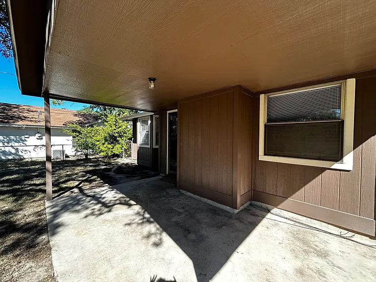 215 Bridle Dr — Photo 21