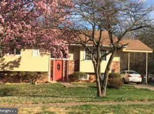6820 Dean Dr, Mc Lean, VA 22101