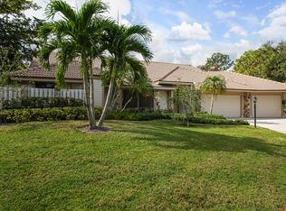 28 Rabbits Run, Palm Beach Gardens, FL 33418