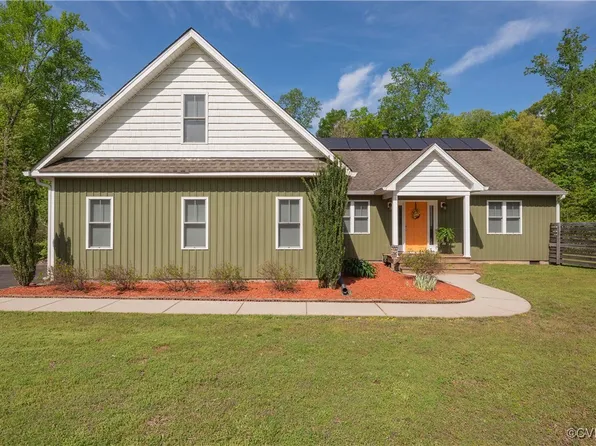 8200 Hunters Meadow Dr, Henrico, VA 23231