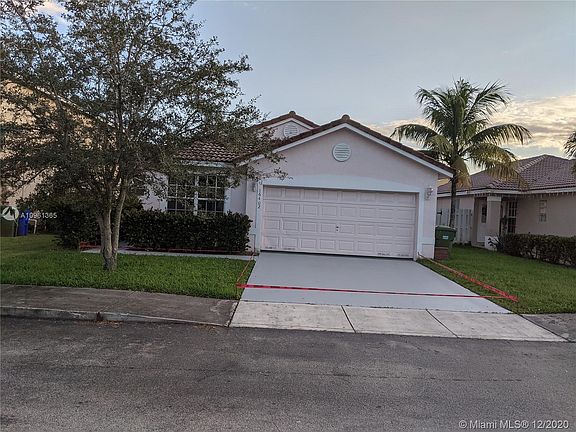 4th image of 16402 NW 22nd St Unit 16402