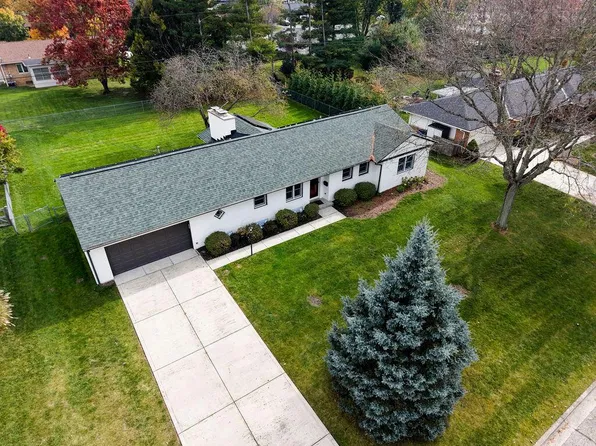 3784 Chevington Rd, Columbus, OH 43220