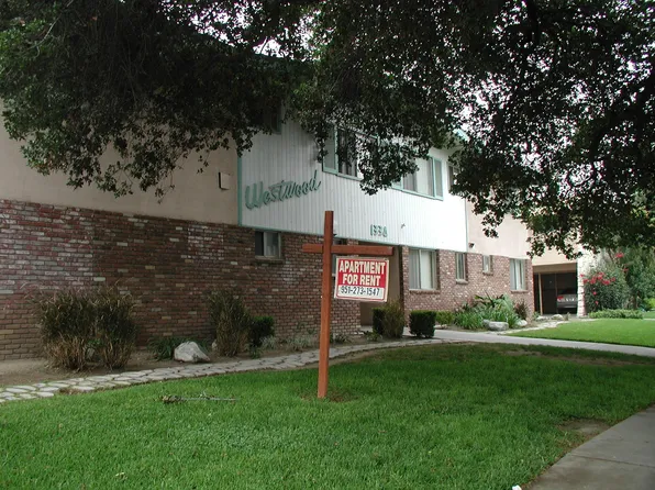 1330 W 8th St, Corona, CA