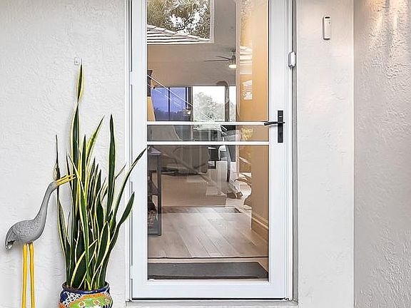 3rd image of 6290 Bellerive AVE #1-103