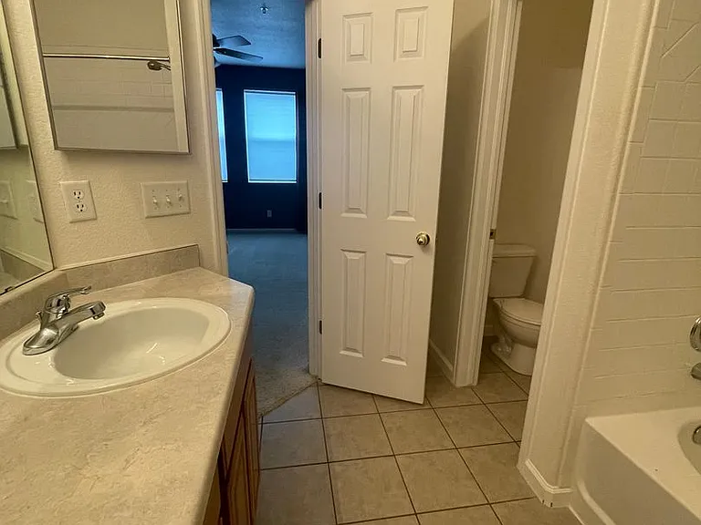 2845 Willow Tree Ln — Photo 15