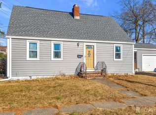 101 Lorraine Ave, Middlesex, NJ 08846