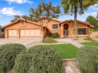 6914 W Columbine Dr, Peoria, AZ 85381