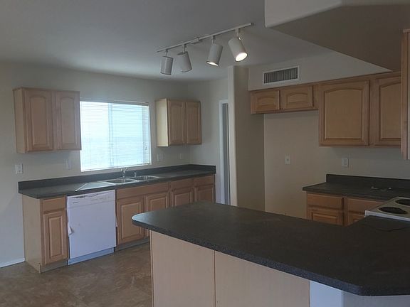 2nd image of 11631 N 151st Ln