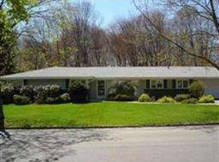 11 Birchwood Rd, Worcester, MA 01609