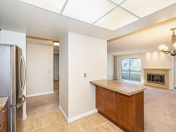 5th image of 780 Sea Spray Ln APT 311