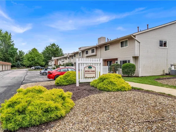 4300 Hyde Park Unit 7, North Olmsted, OH 44070