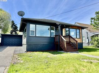 1212 E 10th St, The Dalles, OR