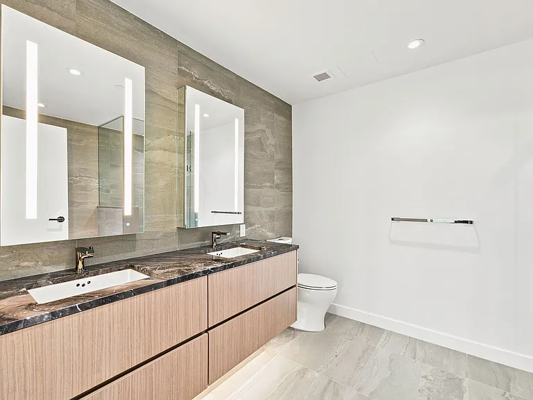 785 Harbourside Dr #301 — Photo 7