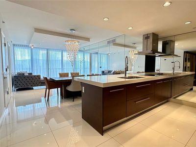495 Brickell Ave APT 4403, Miami, FL, 33131