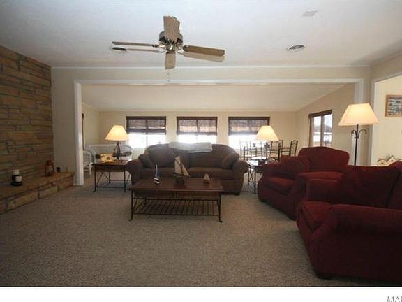 4th image of 2269 Lakeshore Dr