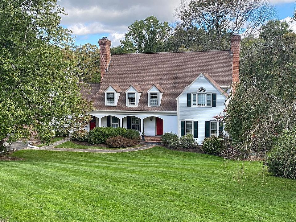 2nd image of 84 Keelers Ridge Rd