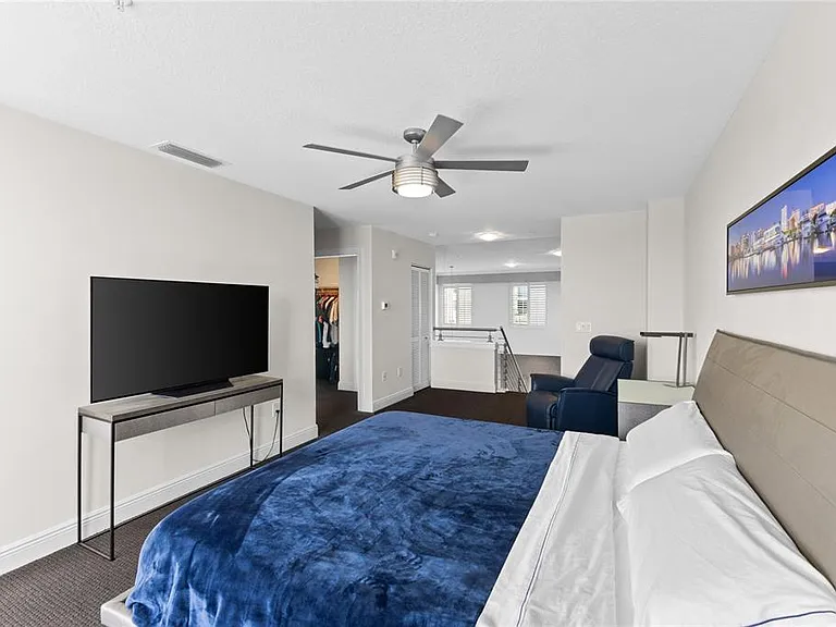 800 N Tamiami Trl #321A — Photo 32